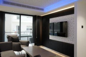 Mackenzie boutique apartment with pool